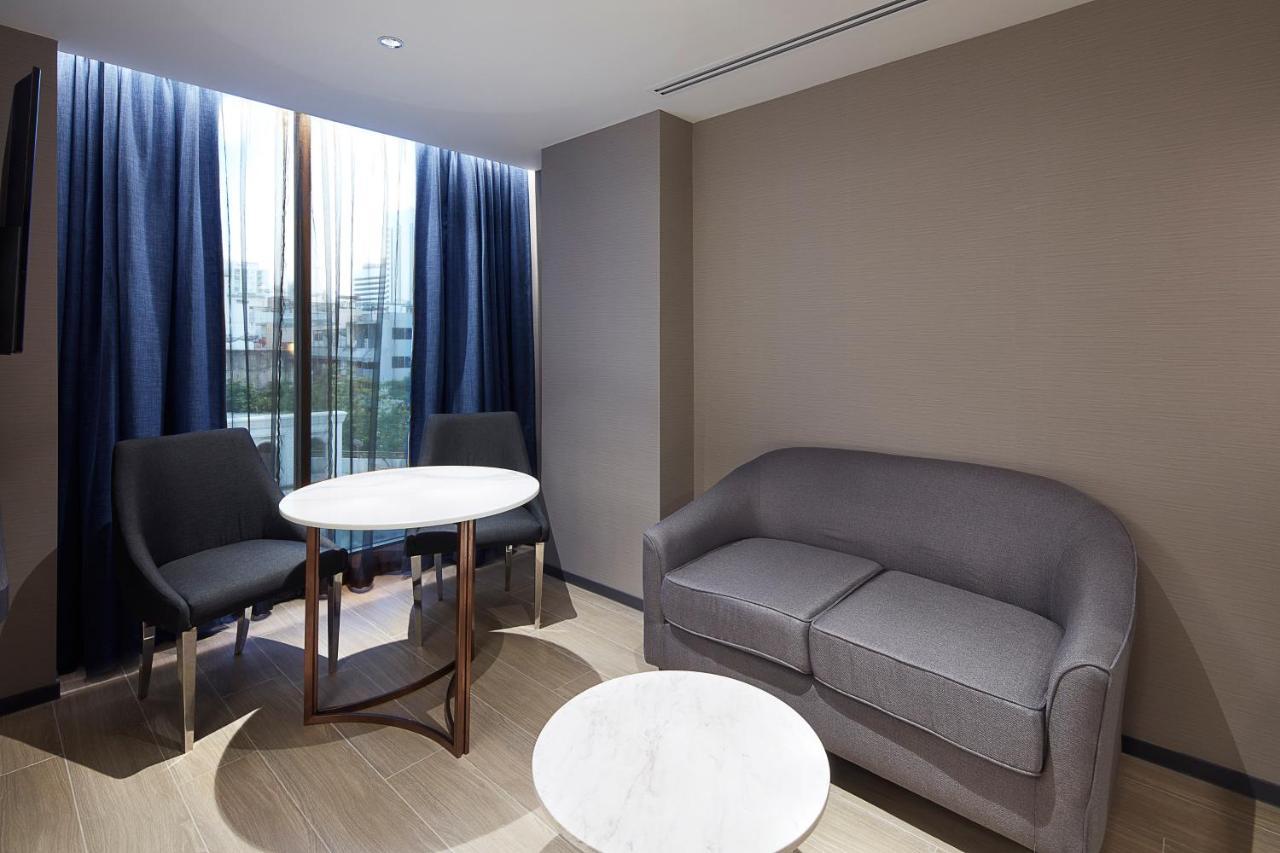 Grace At Five By Grace Hotel Bangkok Bagian luar foto